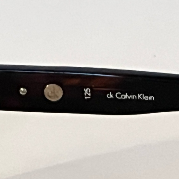 Calvin Klein Tortoise Shell Sunglasses - Picture 5 of 5